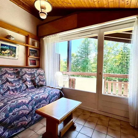 Charming With A Beautiful View 아파트 꽁블루